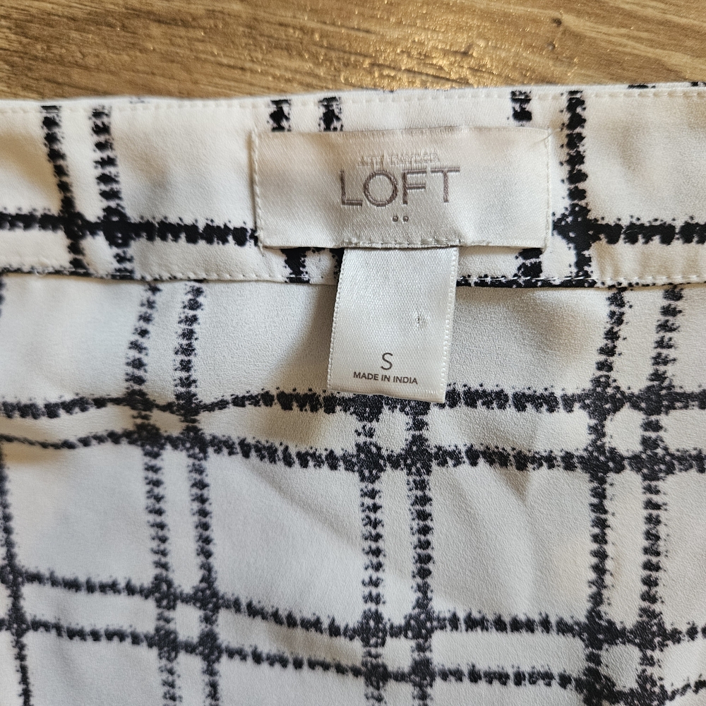 LOFT Black and White Grid Blouse - Picture 7 of 7